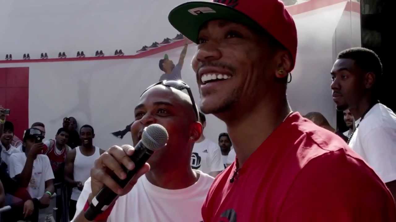 Adidas Ambient Advert By TBWA: D Rose Jump Store | Ads of the Worldâ¢