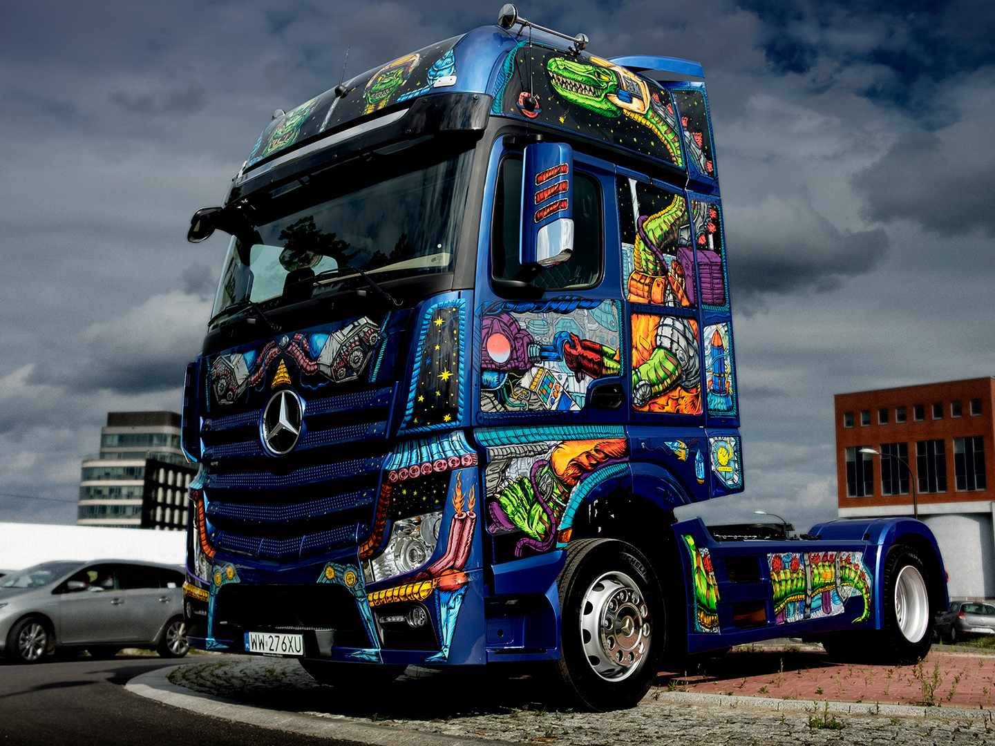 Mercedes Design Ad - SpaceTruck