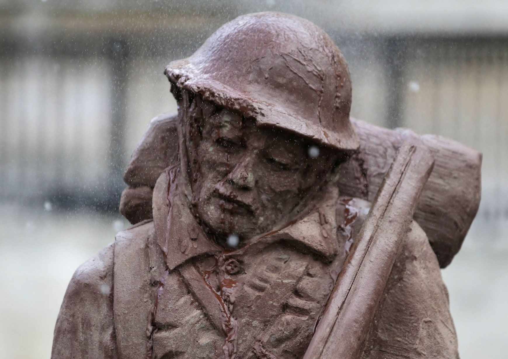 Visit Flanders Ambient Ad - The Mud Soldier