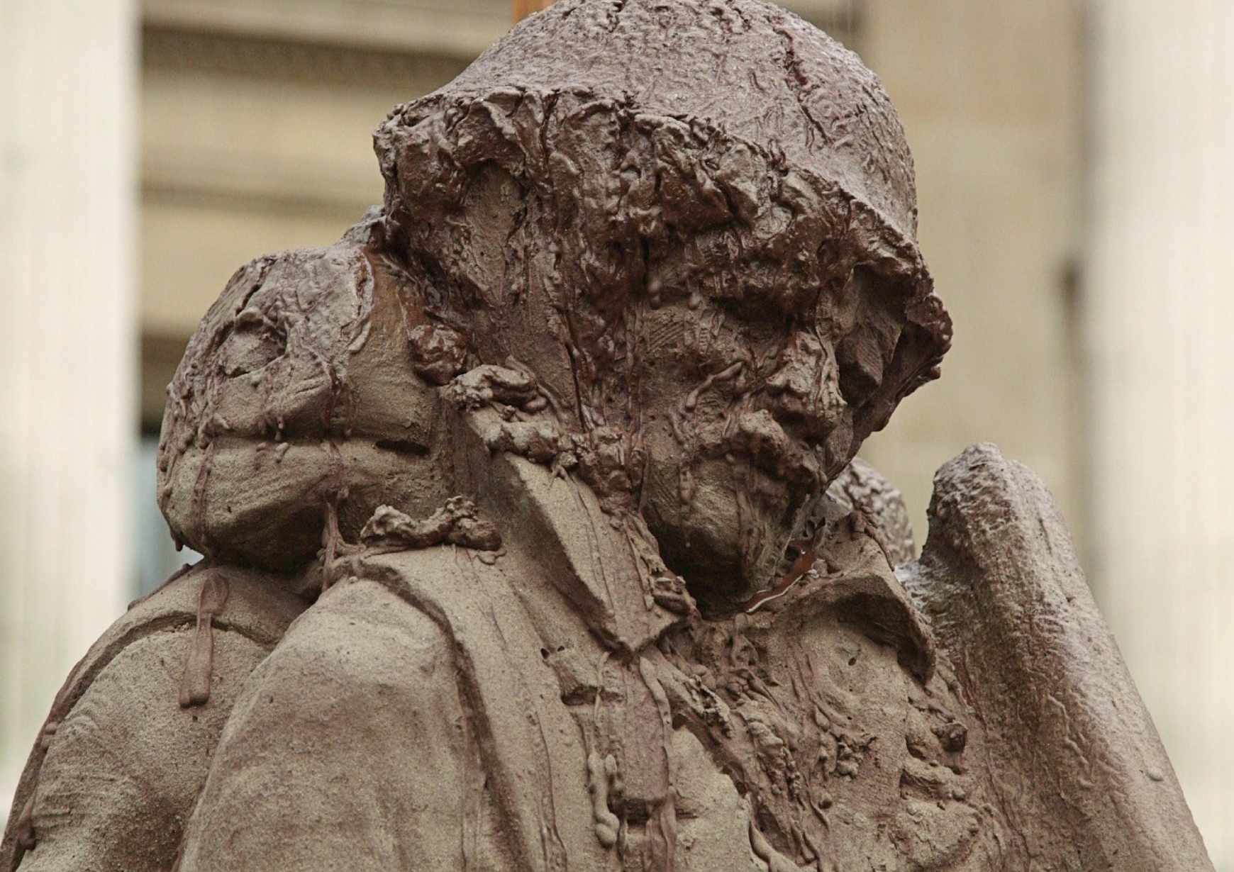 Visit Flanders Ambient Ad - The Mud Soldier