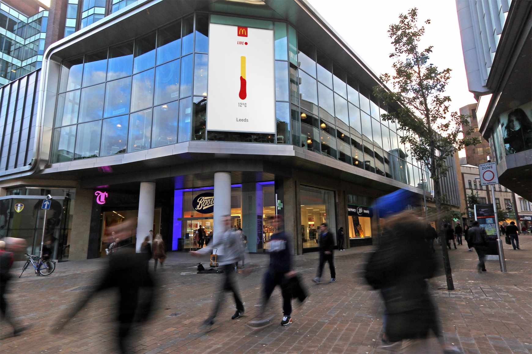 McDonald's Outdoor Ad - Weather-Reactive Outdoor