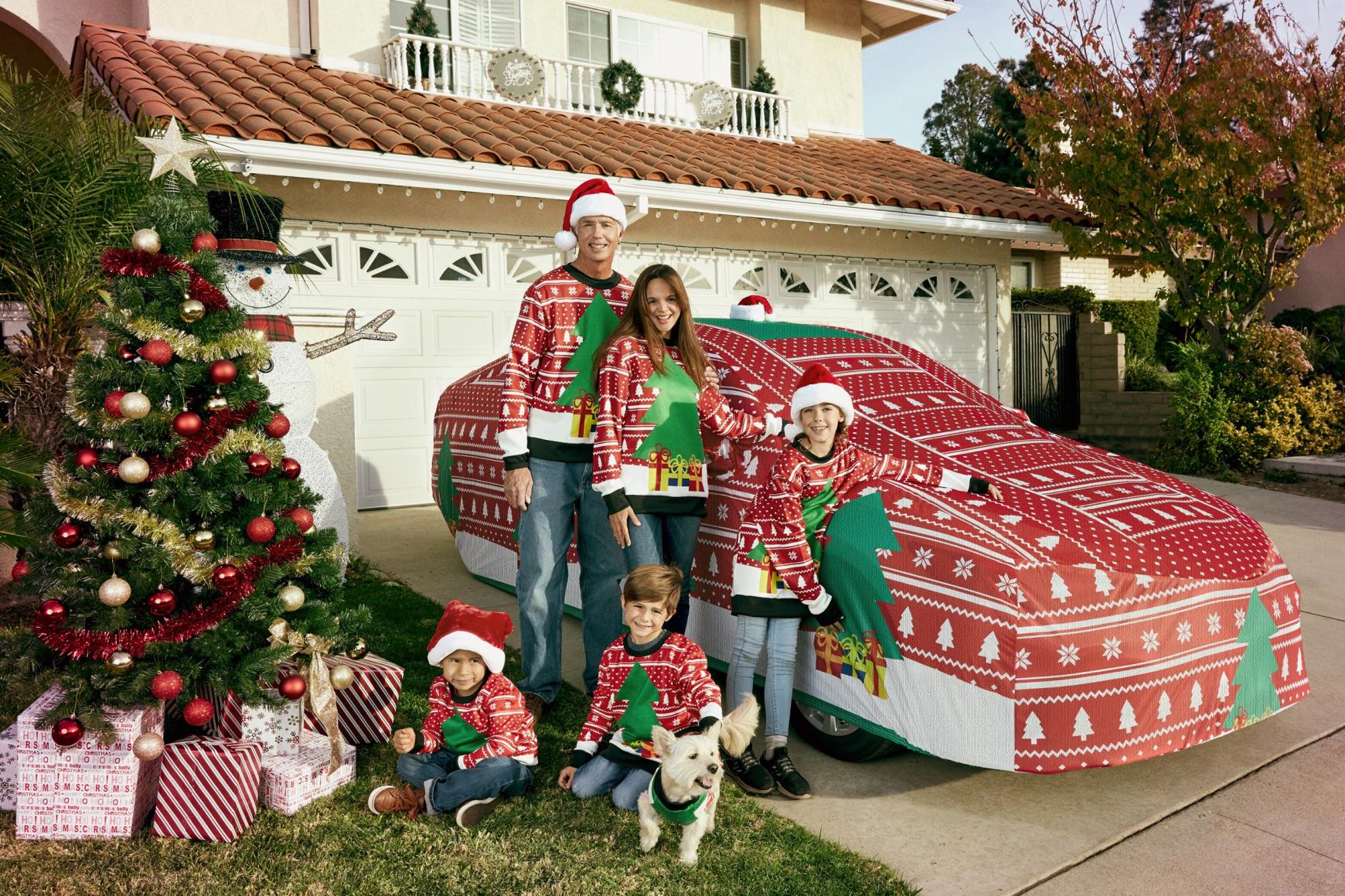 Toyota Direct Ad - The world's first Ugly Xmas Sweater for a car