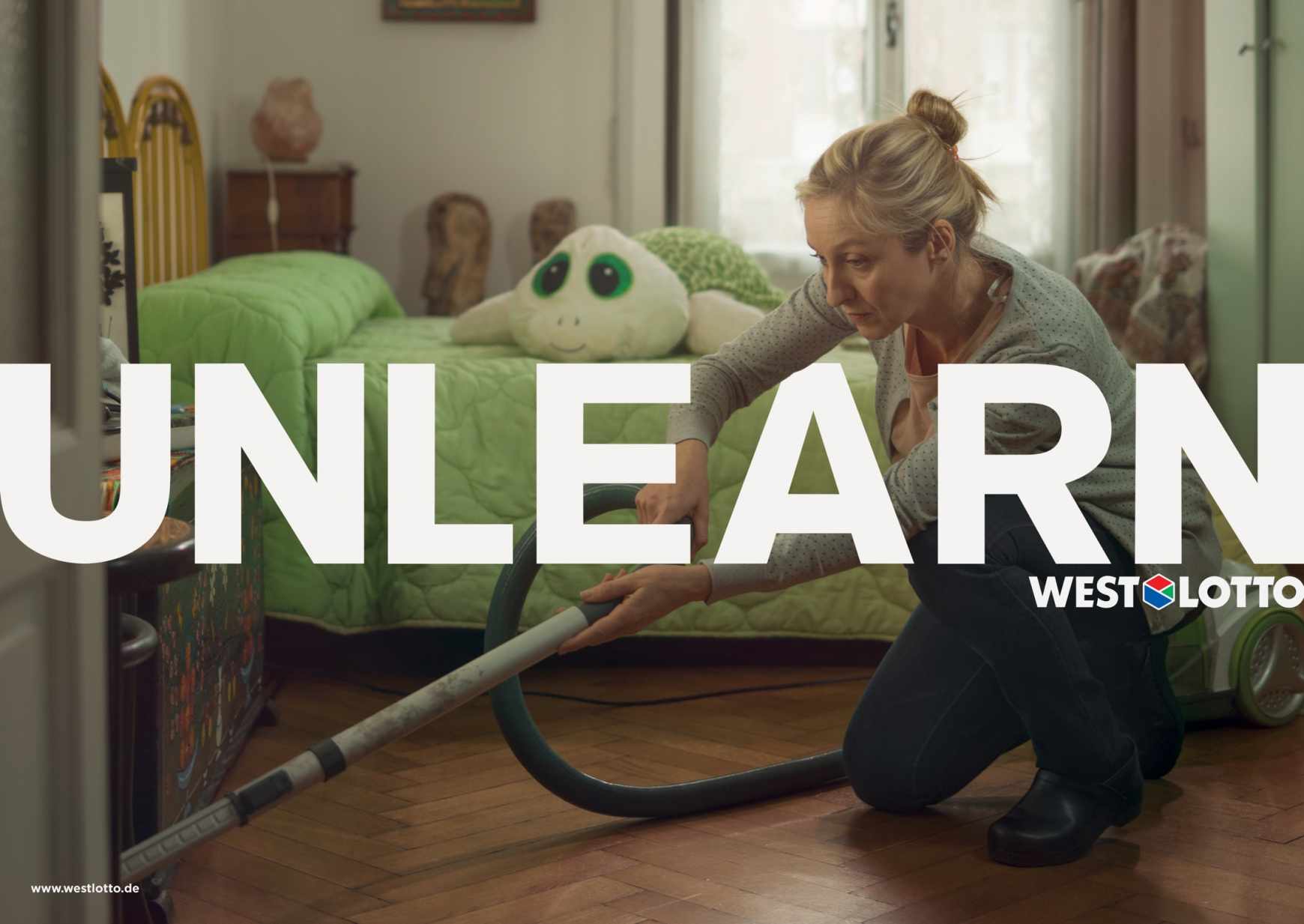 West Lotto Print Ad - Vacuum